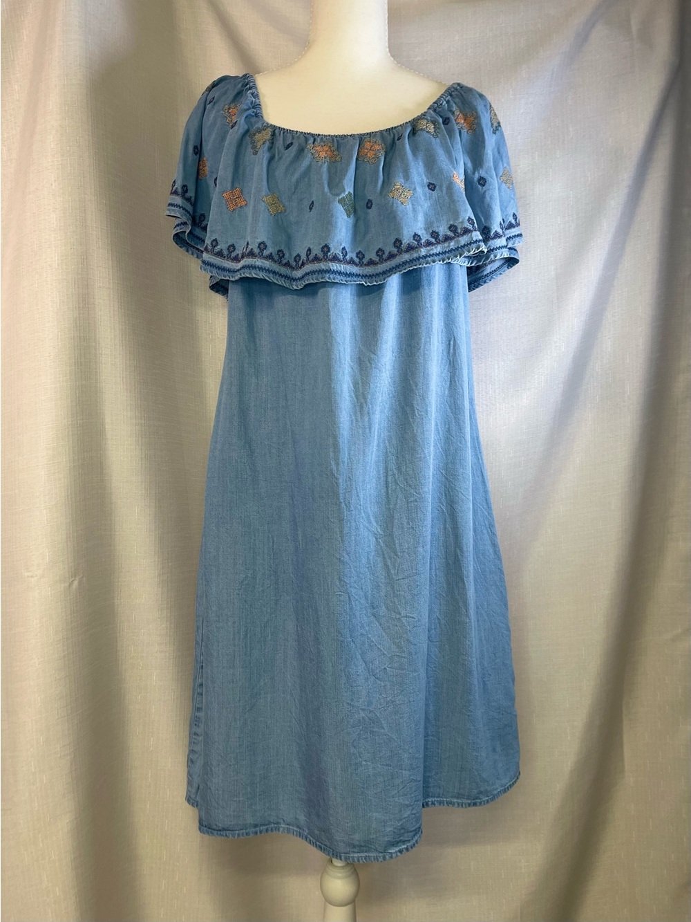 Grey & Gray Off The Shoulder Chambray Dress With Embroidery Women's Size 14 Boho